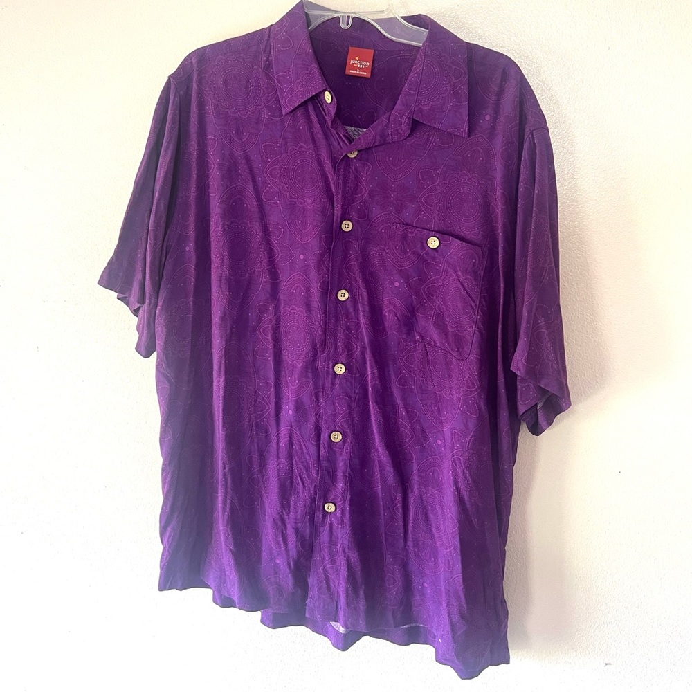 CONDITION: NEW (Easy to wrinkle)